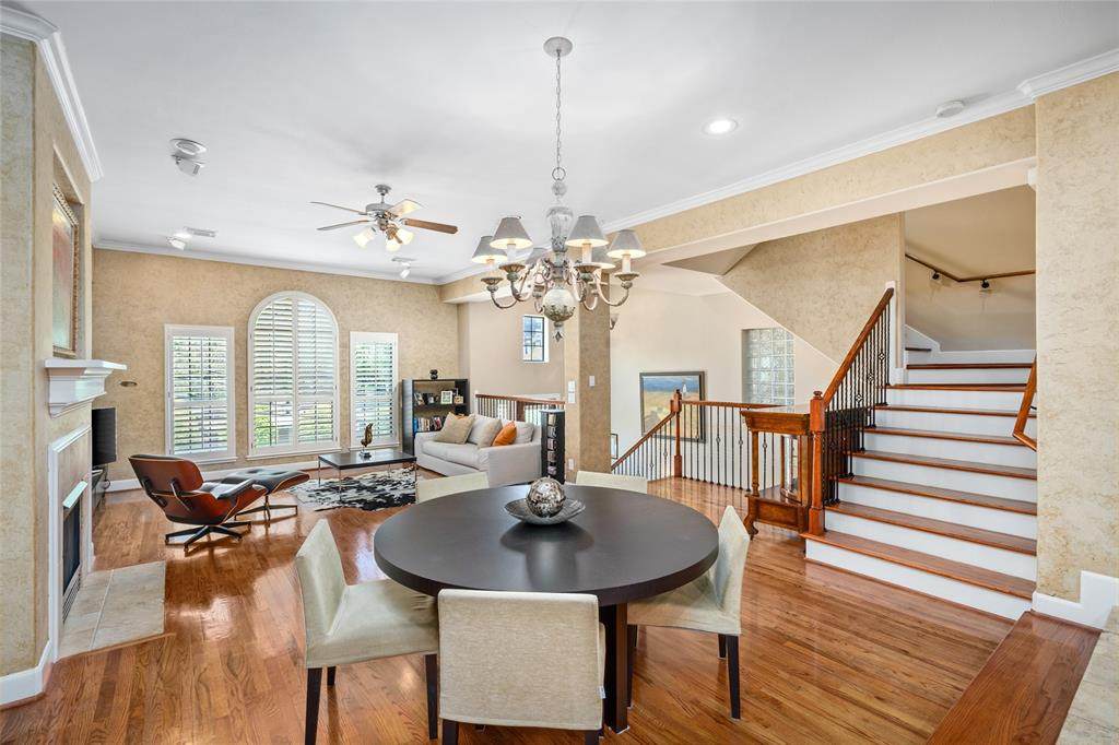 1017 Gross Street - Photo 1