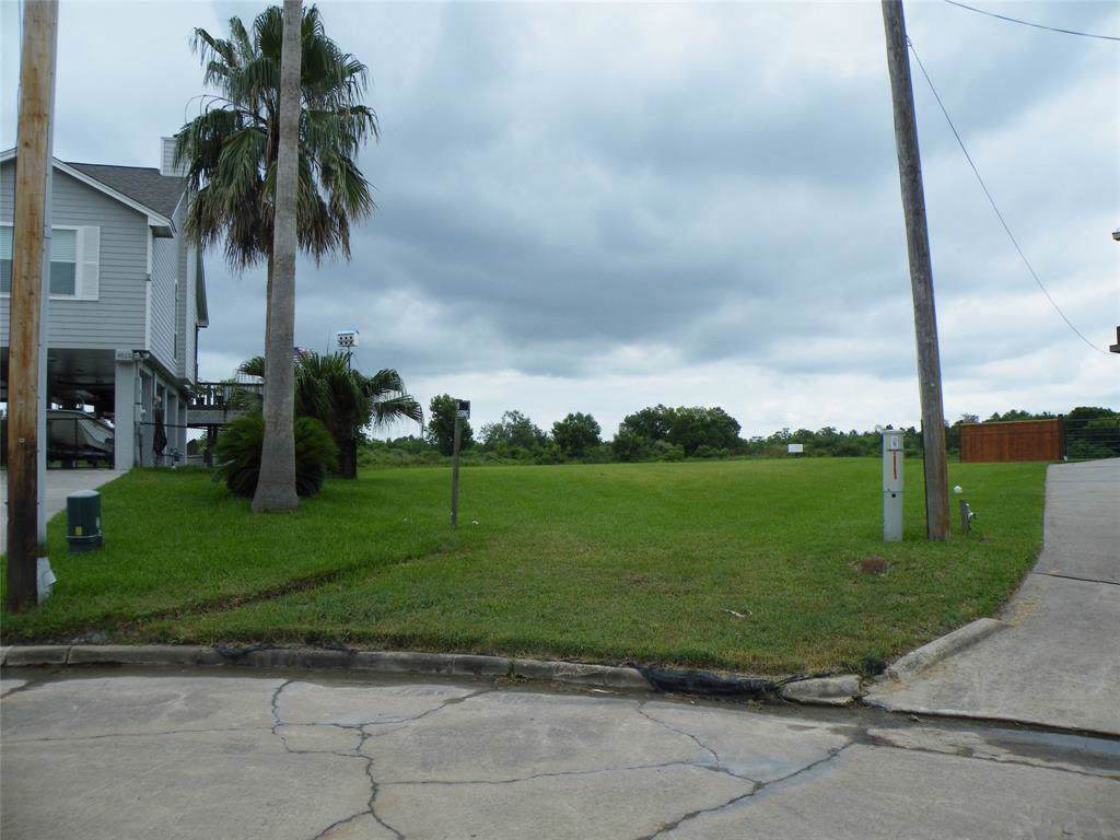 4515 Mariners Mooring Street - Photo 1