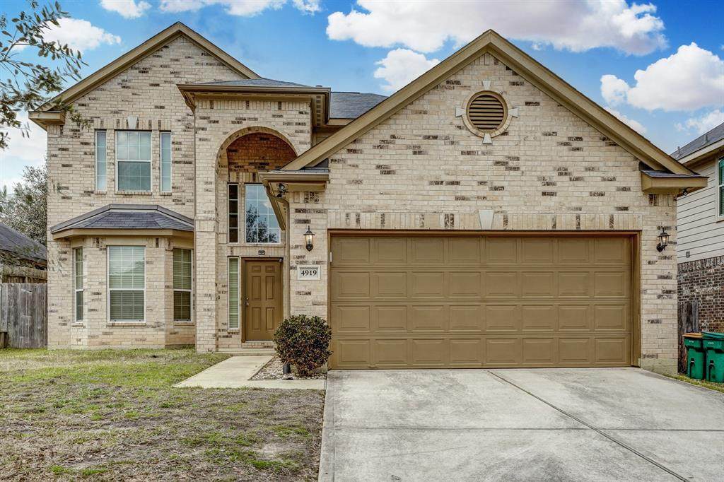 4919 Summer Ridge Drive - Photo 1