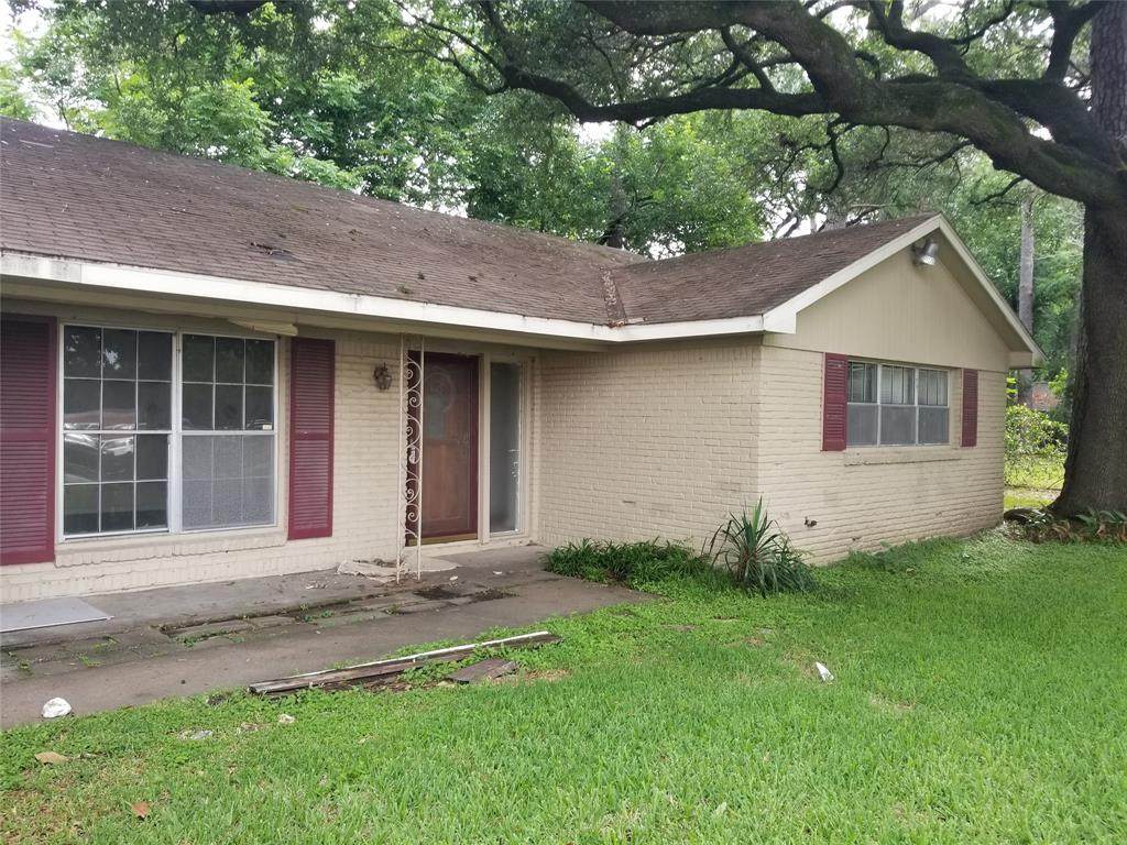 11714 Denise Drive - Photo 1