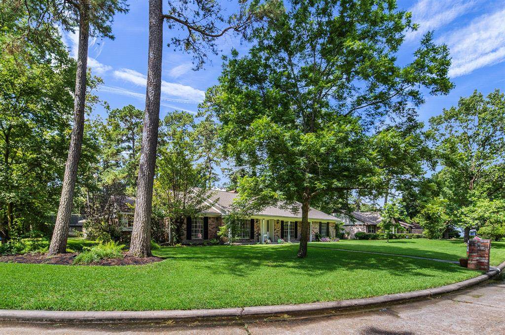 1110 Doral Lane - Photo 1