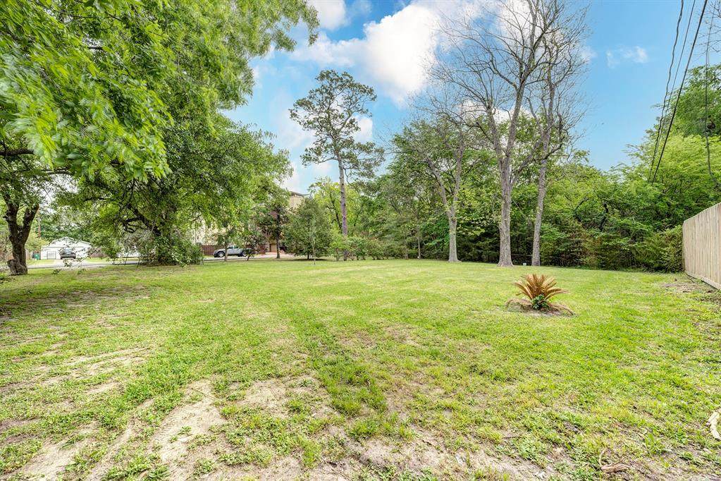 1900 14th 1/2 Street - Photo 1