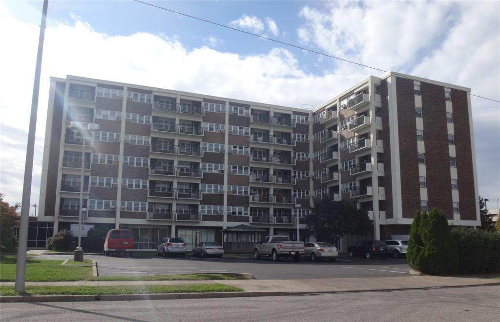 717 Cherry Street - Photo 1