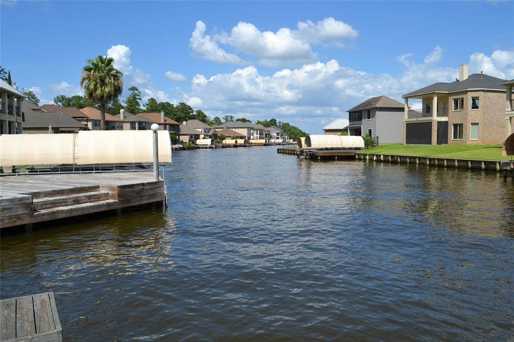 13700 Falcons Landing - Photo 1