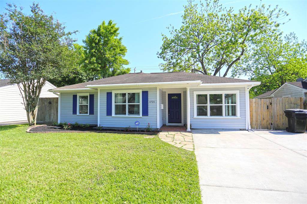 1721 Woodcrest Drive - Photo 1
