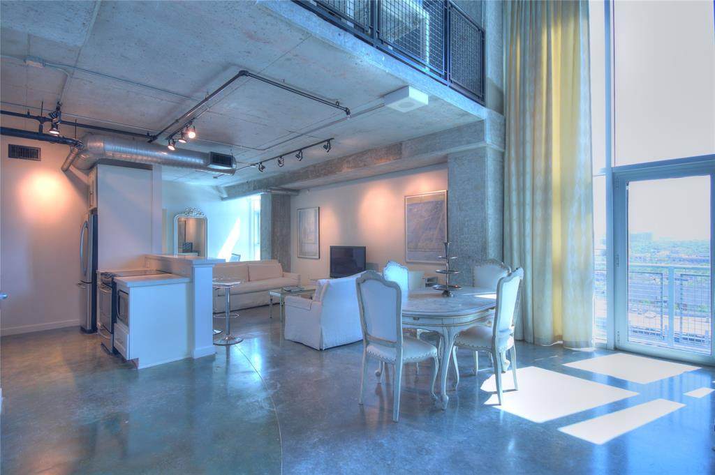 2000 Bagby Street - Photo 1