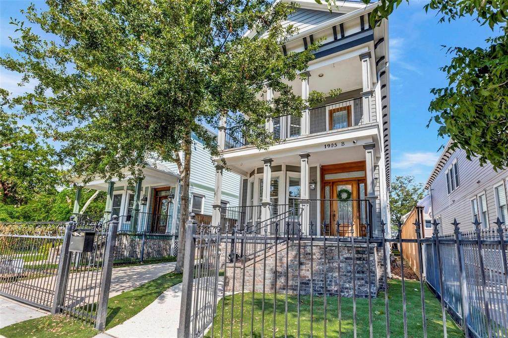 1905 14th Street - Photo 1