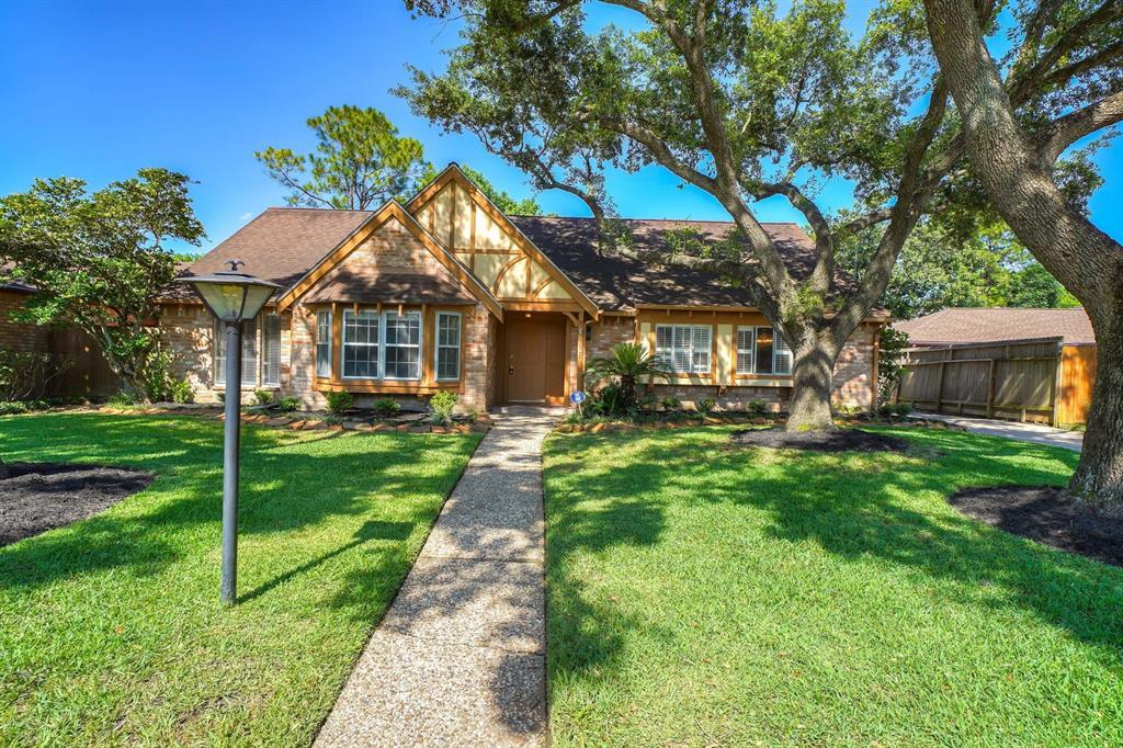 1027 Honey Hill Drive - Photo 1