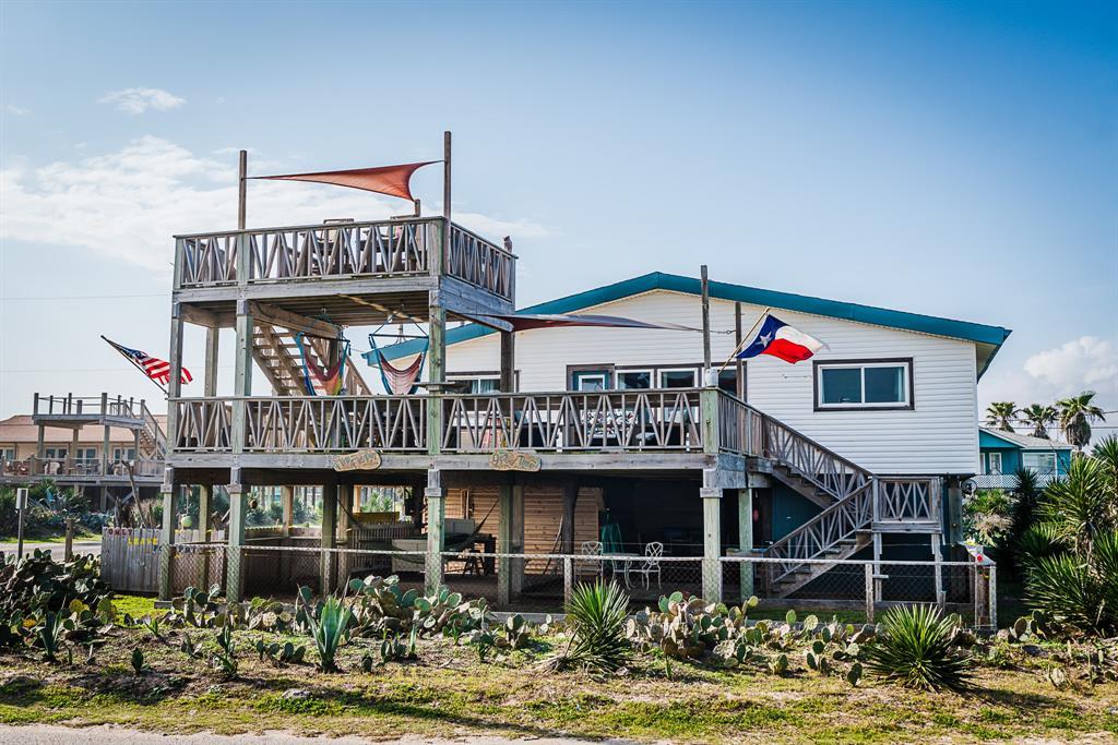 418 Beach Drive - Photo 1