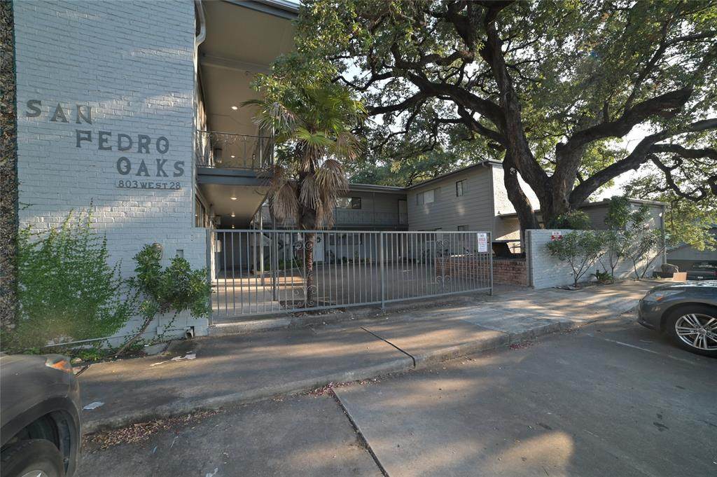 803 28th Street - Photo 1