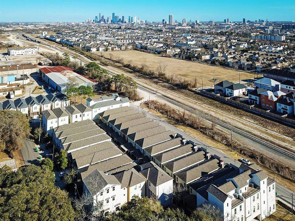 3014 Rawls Street - Photo 1