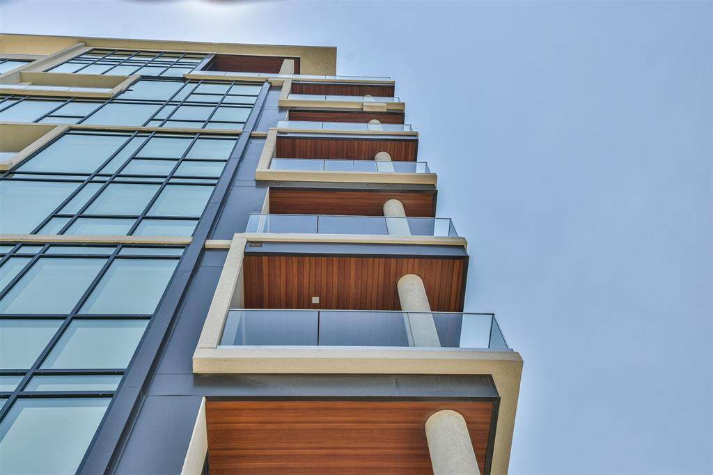 5104 Caroline Street - Photo 1