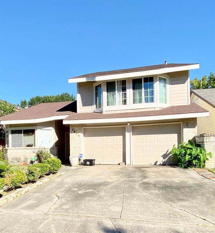 2819 Meadowgrass Lane - Photo 1