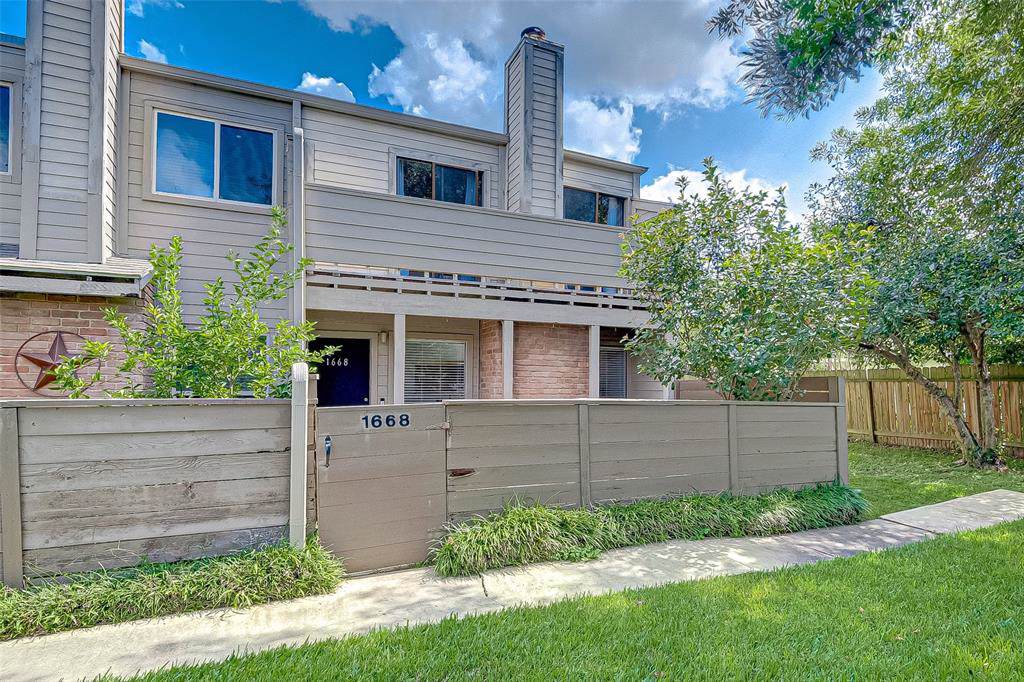 1668 Prairie Mark Lane - Photo 1