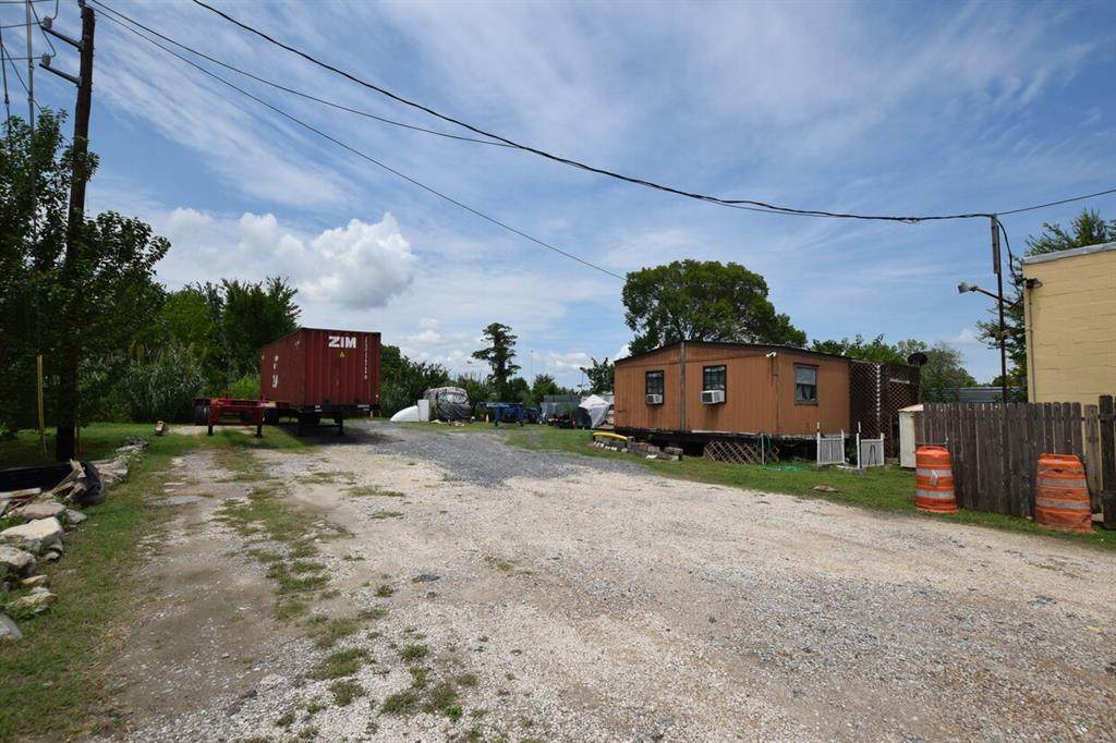 16401 Market Street - Photo 1
