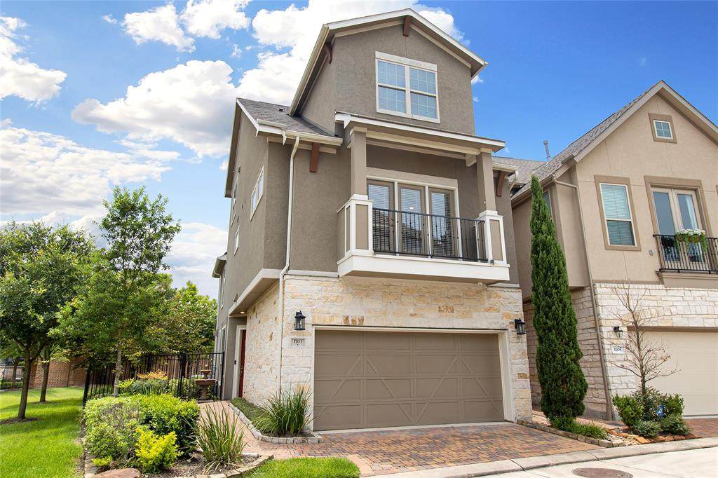 1703 Red Oak Point Drive - Photo 1