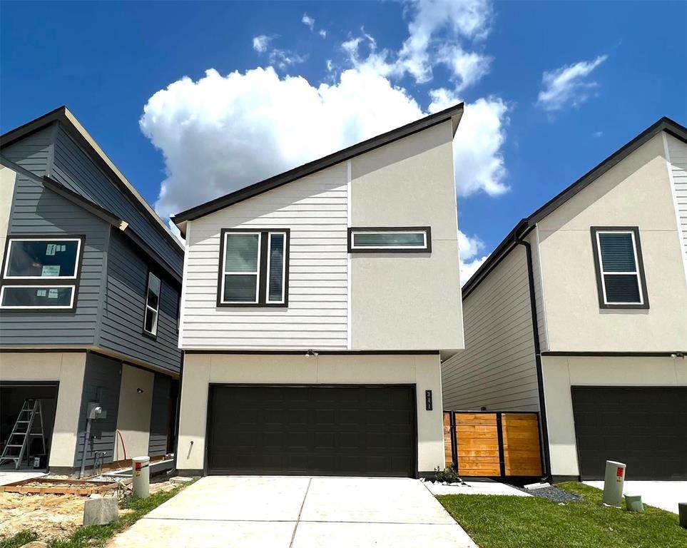 341 Centro Circle - Photo 1