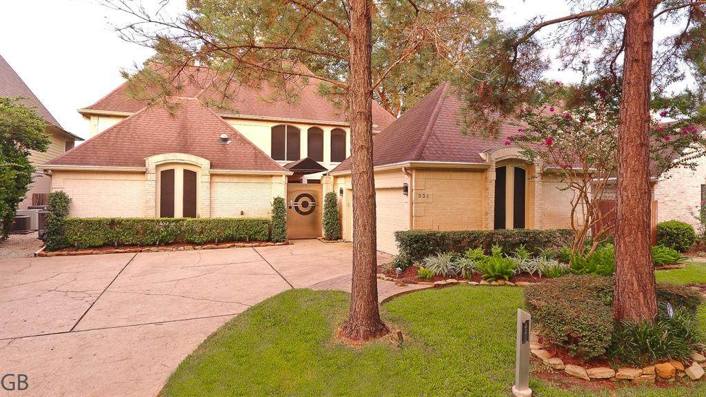 331 Lakeside Boulevard - Photo 1