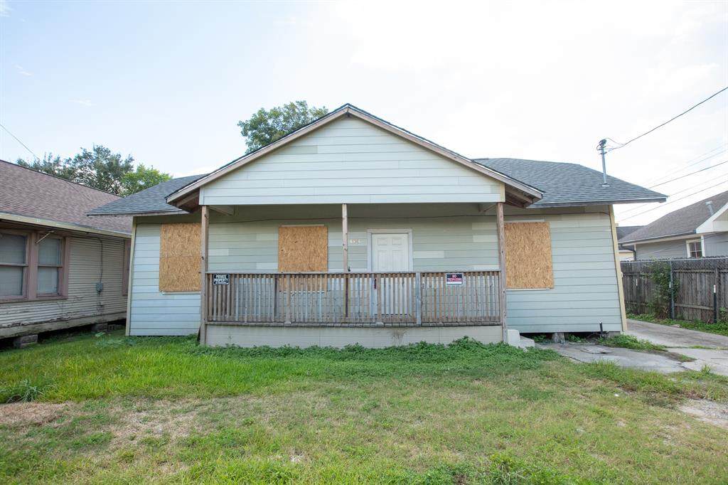 6816 Avenue C - Photo 1