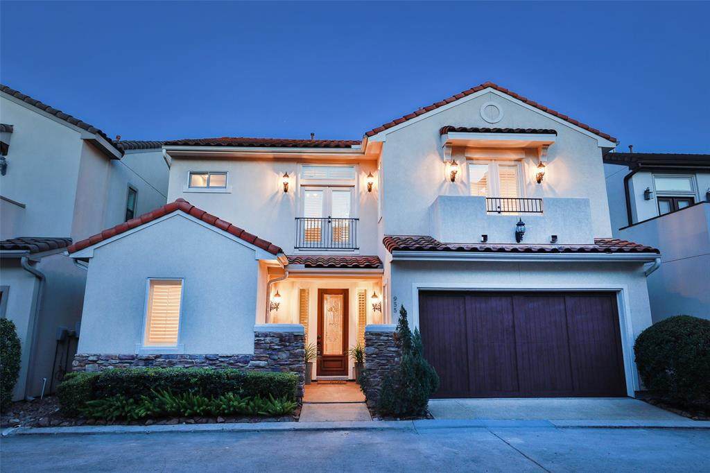 955 Queen Annes Road - Photo 1
