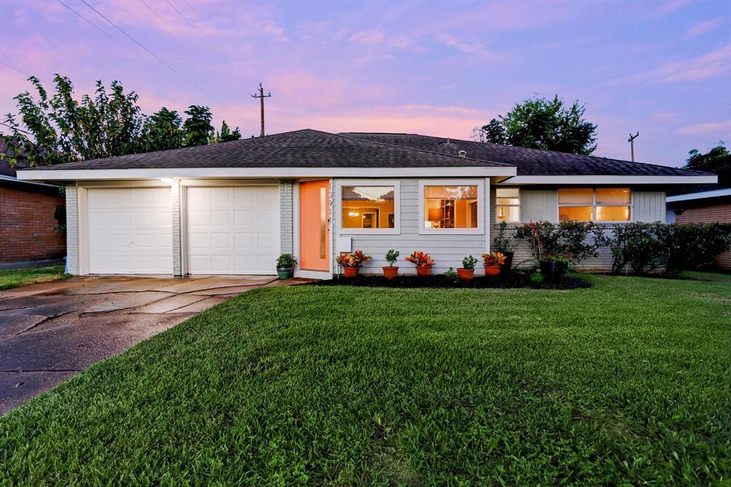 10911 Doud Street - Photo 1
