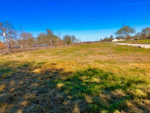 424 Magnolia - Photo 1