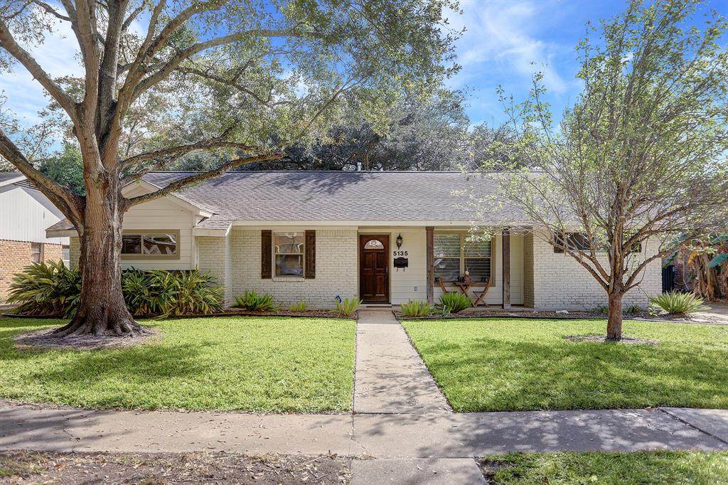 5135 Kingfisher Drive - Photo 1