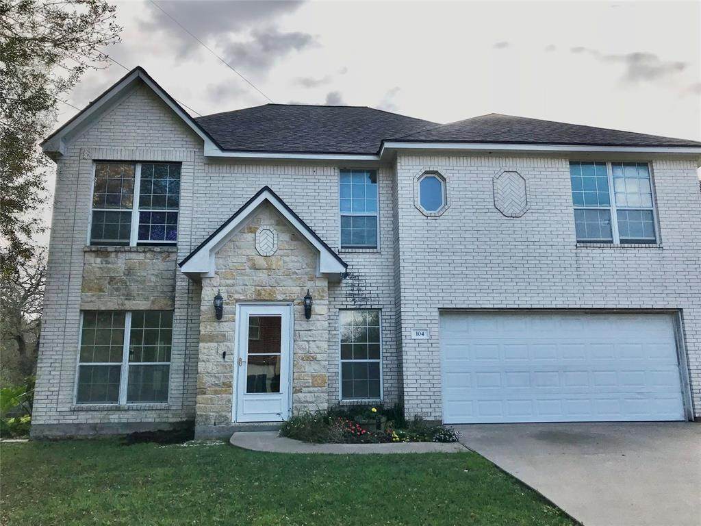 104 Creek Drive - Photo 1
