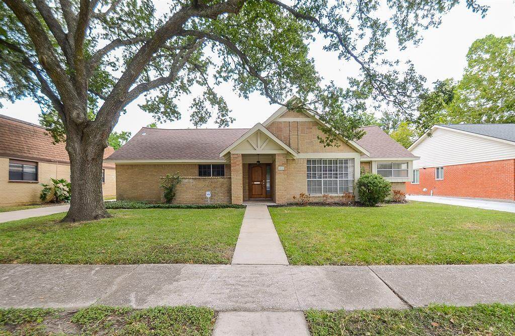 6014 Lattimer Drive - Photo 1