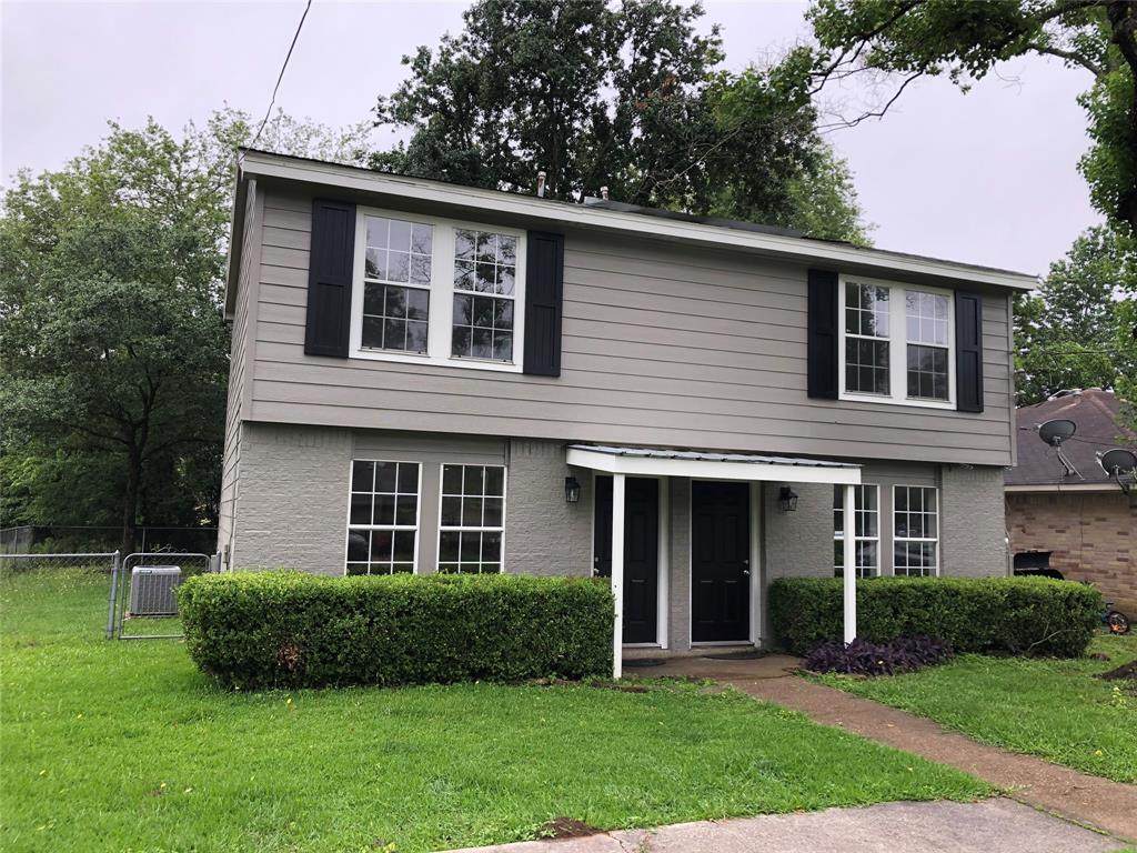 1111 Summit Drive - Photo 1