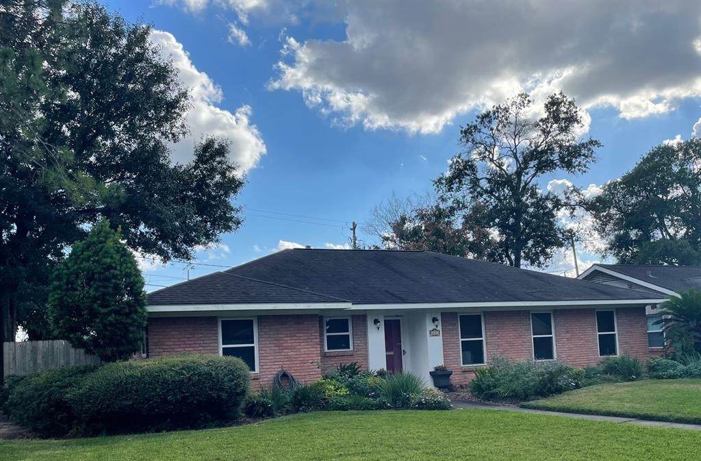 6201 Locke Lane - Photo 1