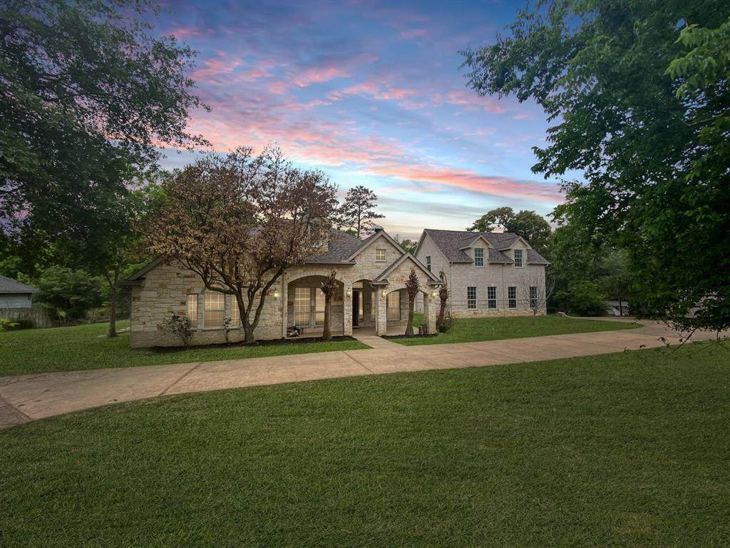 33603 Comanche Trail - Photo 1
