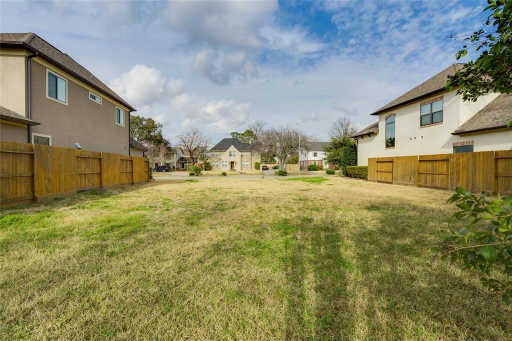 3322 Southmore Boulevard - Photo 1