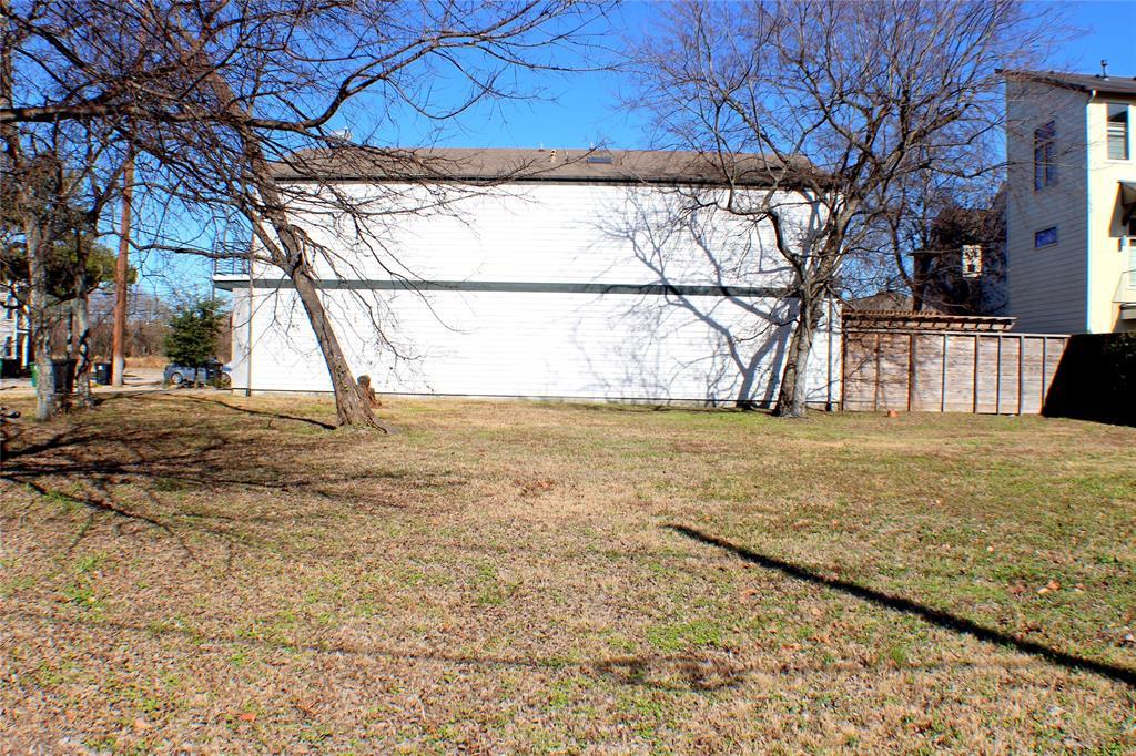 2503 Pease Street - Photo 1