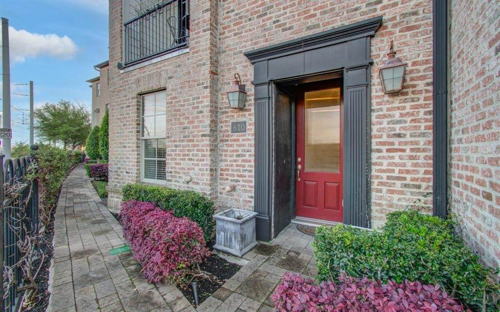 610 Delano Street - Photo 1