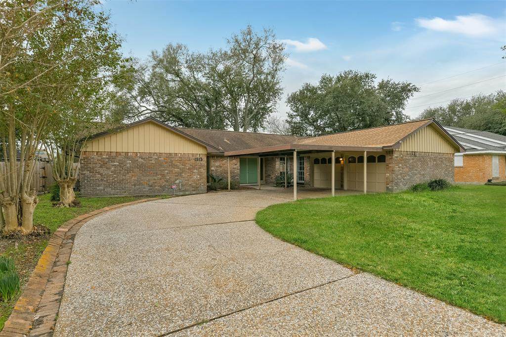 1515 18th Avenue - Photo 1