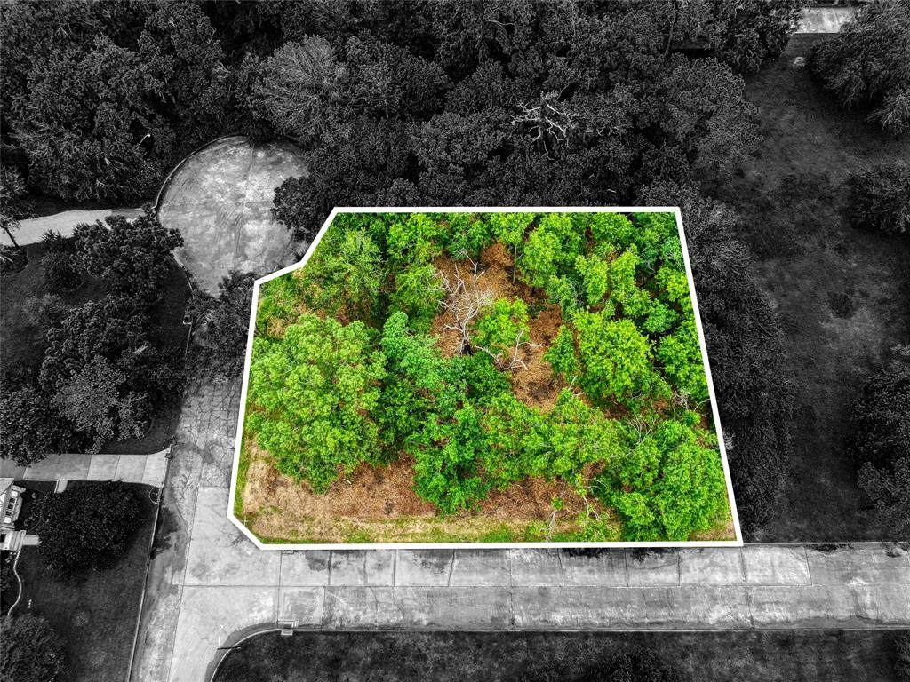 501 Colonial Drive - Photo 1