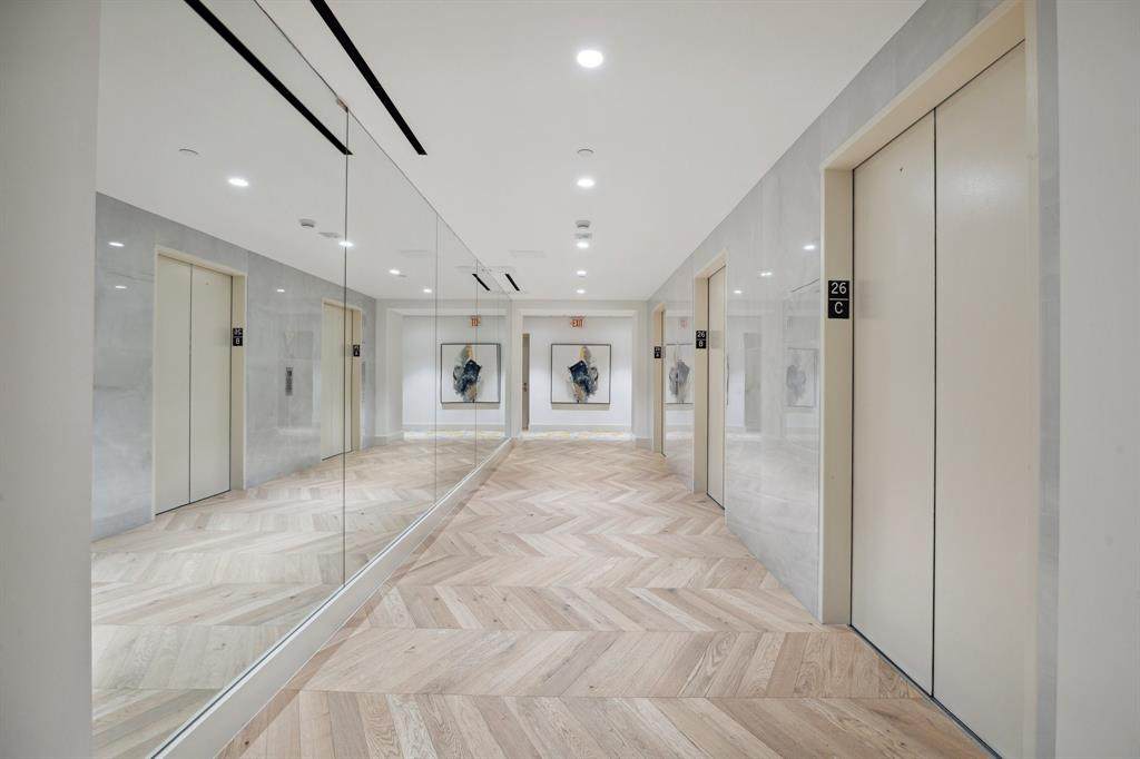 1701 Hermann Drive - Photo 1