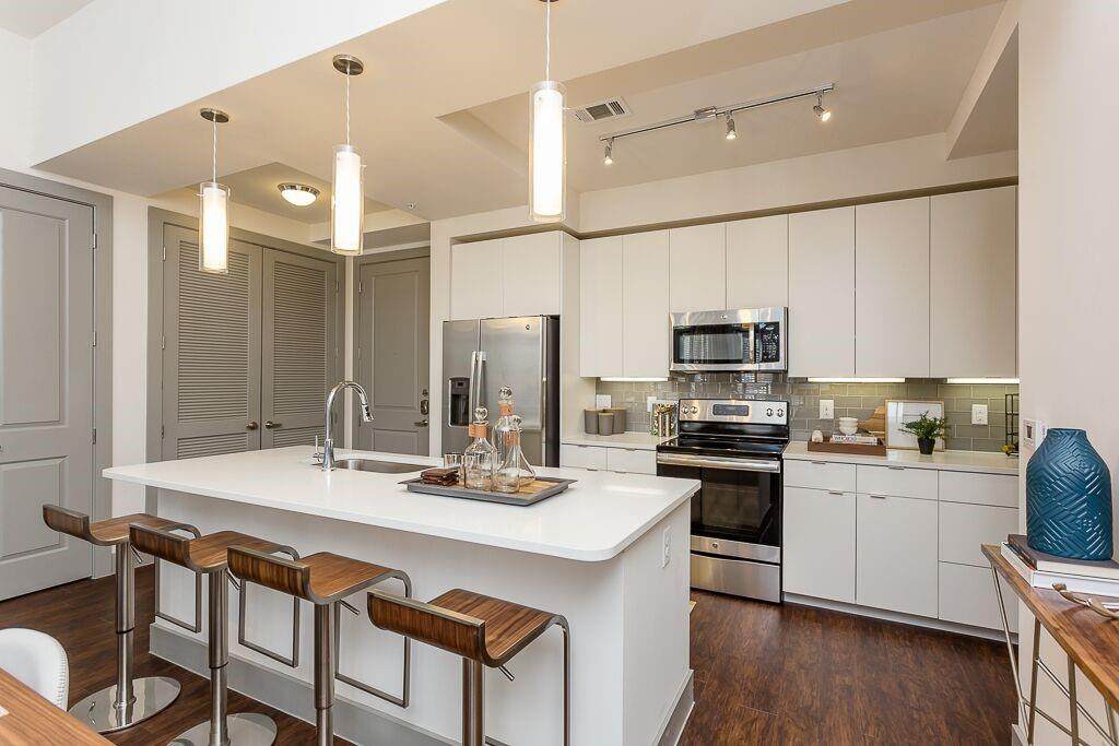 1600 Springwoods Plaza Drive - Photo 1
