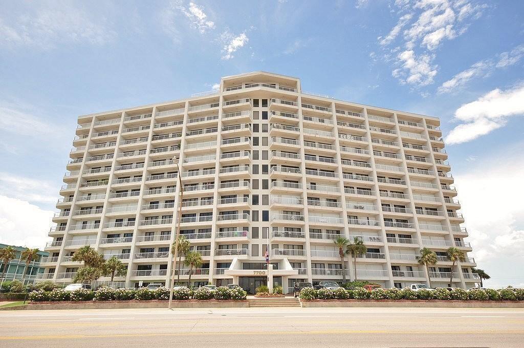 7700 Seawall Boulevard - Photo 1