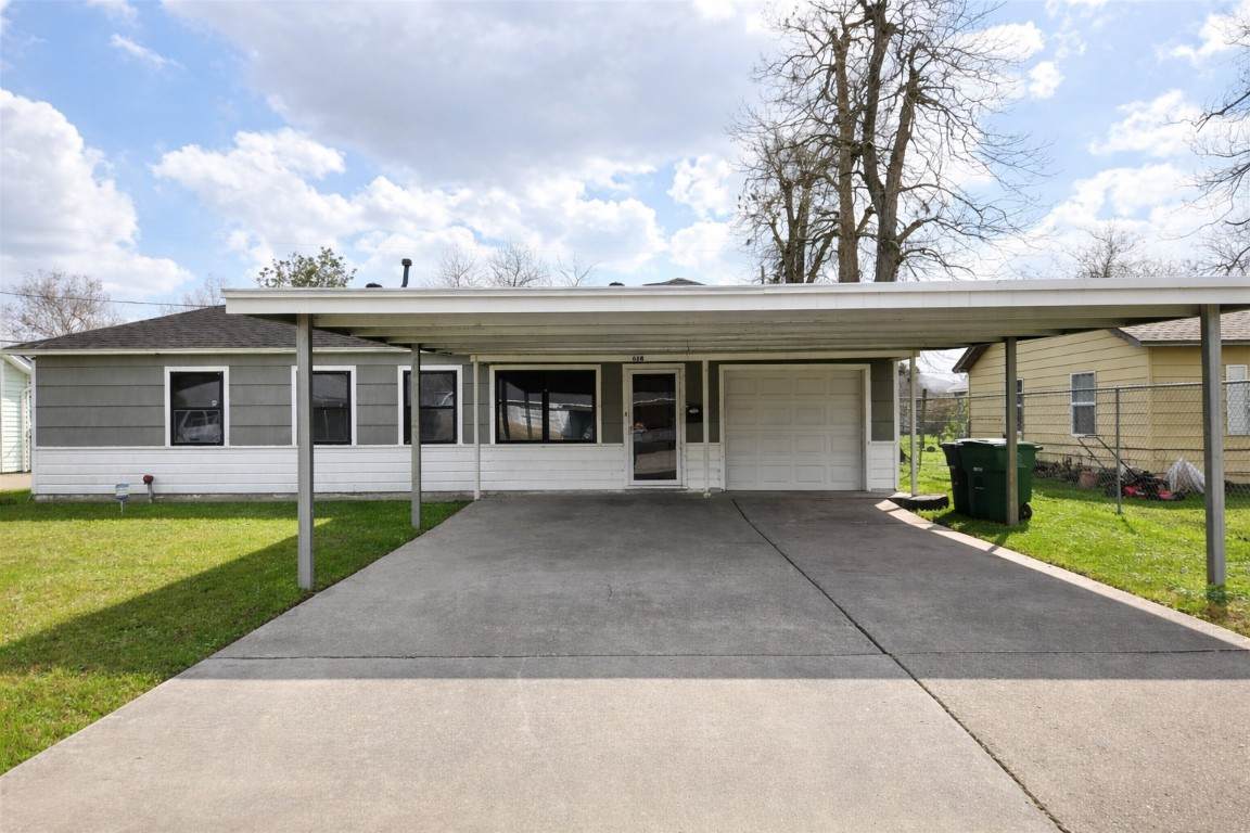 618 Fostoria Lane - Photo 1