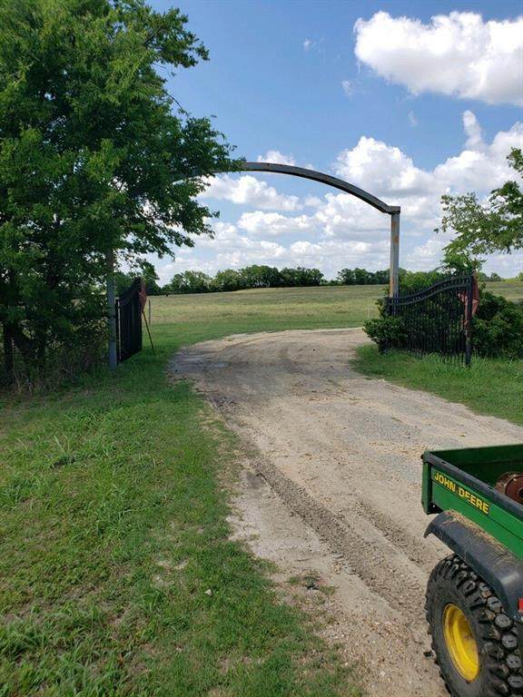 10956 Highway 290 - Photo 1