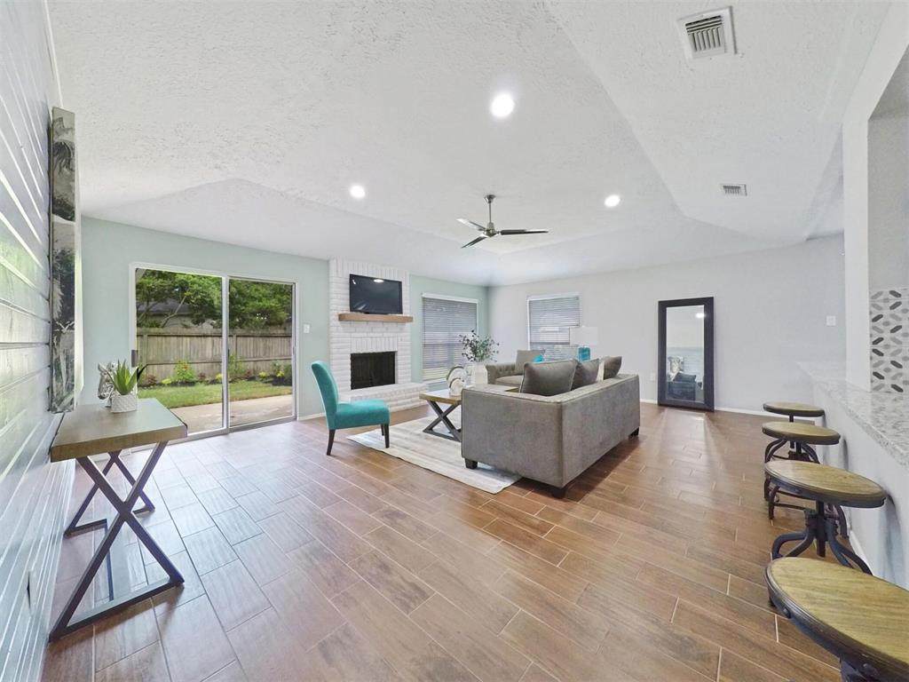 15942 Pfeiffer Drive - Photo 1