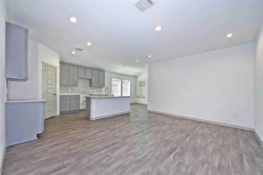 610 Lost Creek Drive - Photo 1