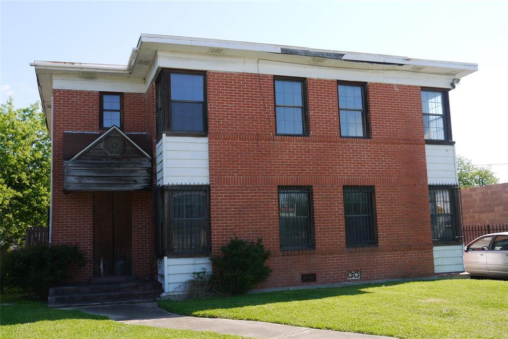 2319 Rosewood Street - Photo 1