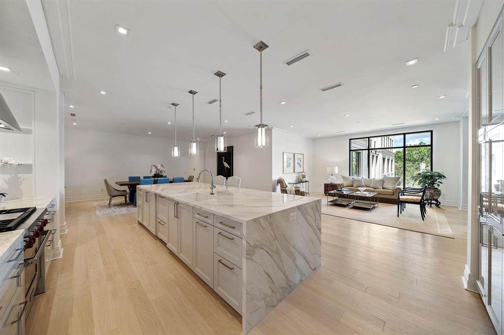 6017 Memorial Drive - Photo 1