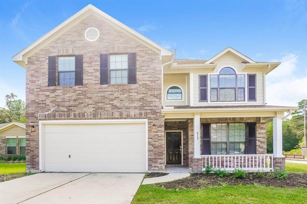 812 Lightningbug Lane - Photo 1