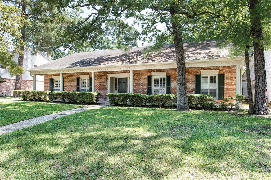 462 Yorkchester Drive - Photo 1