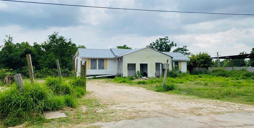 17706 River Road - Photo 1 17706 River Road - Photo 1