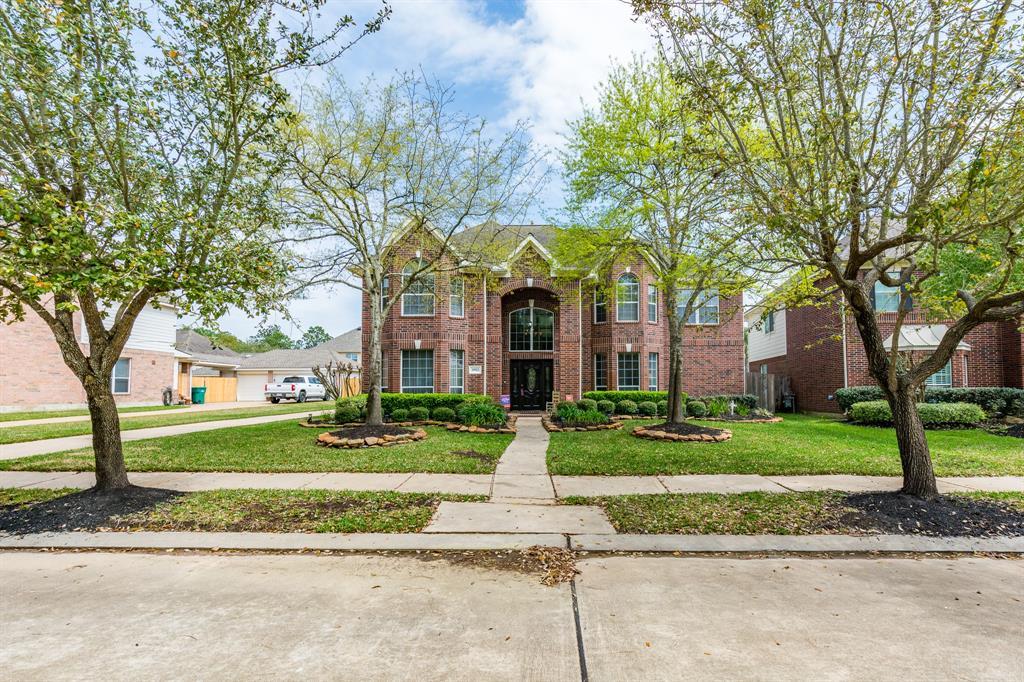 15922 Lake Loop Drive - Photo 1